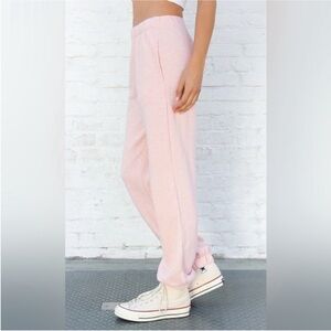 Brandy Melville Soft Pink sweat Pants S/M